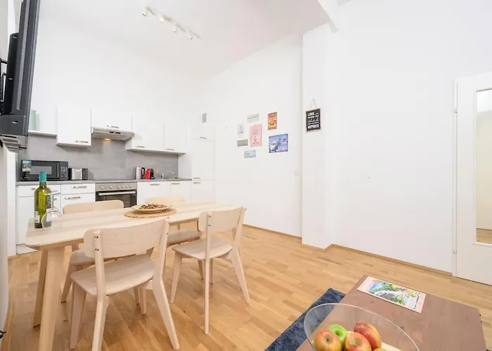 Anna And Friends First Floor Διαμέρισμα *