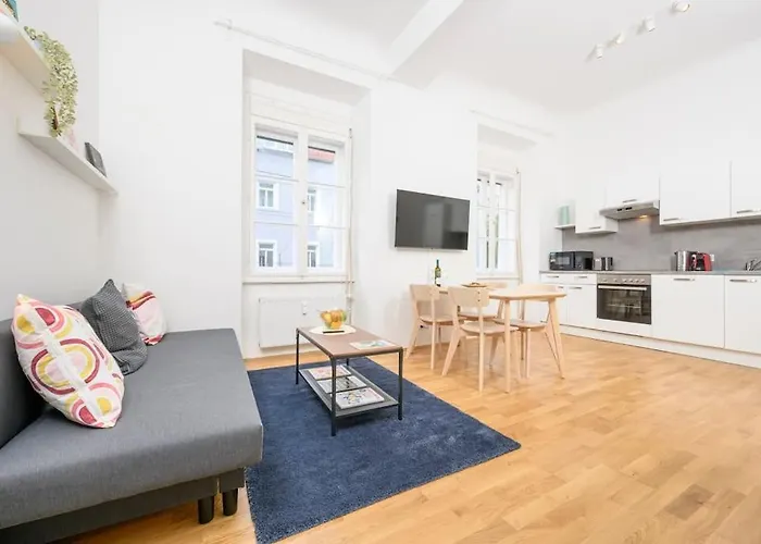 Anna And Friends First Floor * Γκρατς